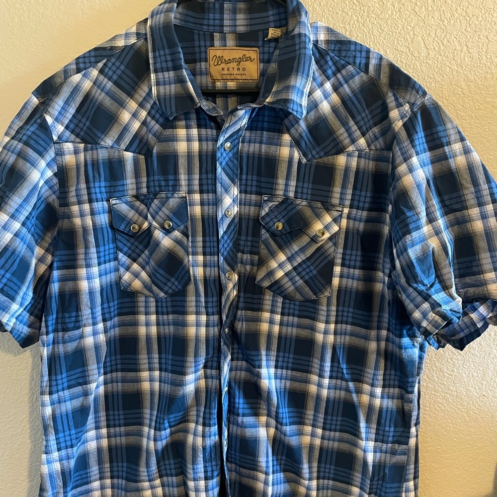 Men’s Wrangler Blue Button Up